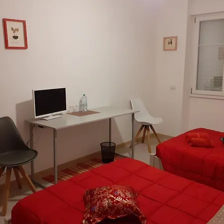 לינה וארוחת בוקר Pascal