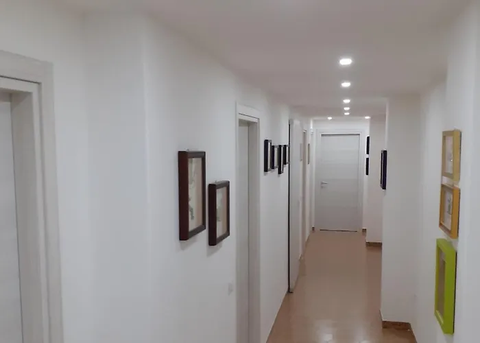 Pascal Bed & Breakfast *